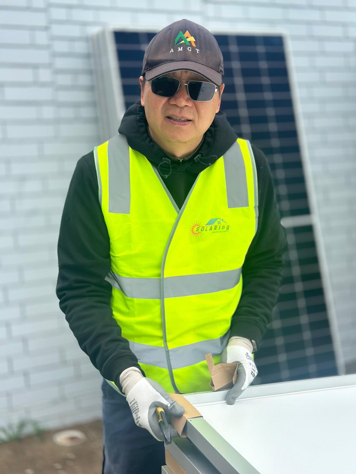 Solaring technician