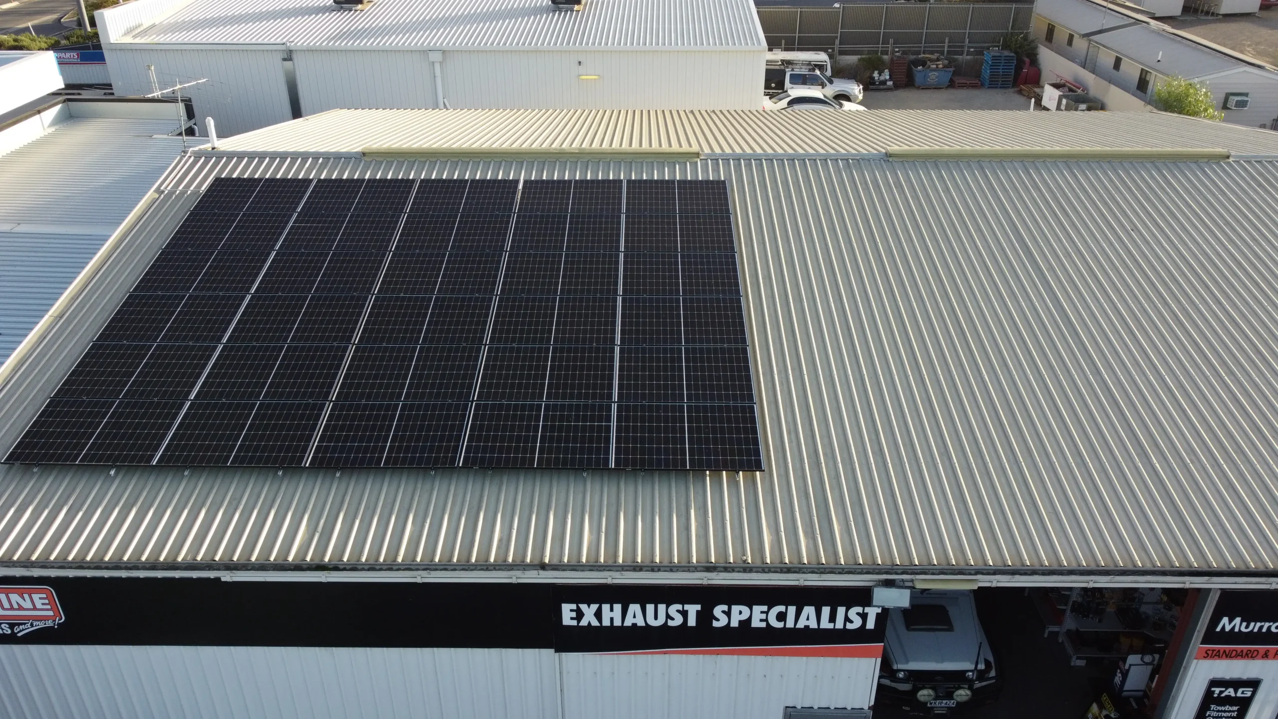 Commercial rooftop solar installation